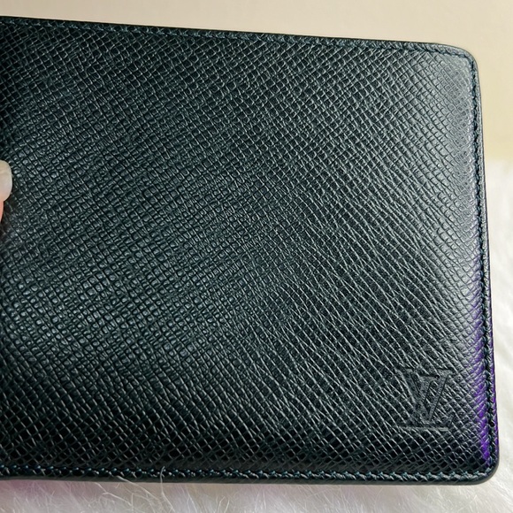 Louis Vuitton Mens Wallet - Picture 16 of 17